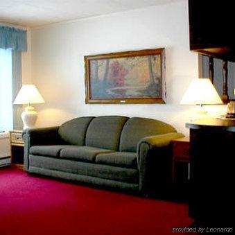 Budget Host Inn - Манистик Номер фото
